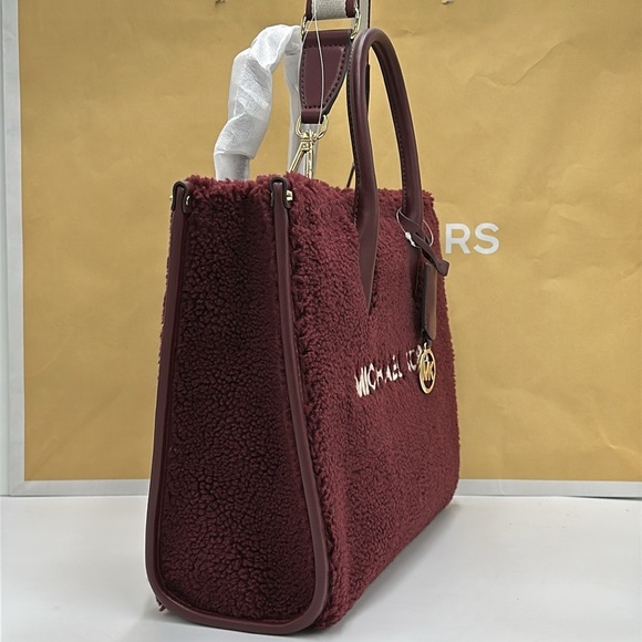 Michael Kors Medium SHEARLING MIRELLA Tote
Shoulder Bag Sherpa 
Oxblood 
NWT - Picture 7 of 16